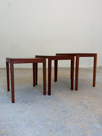 Set von 3 Vintage Satztisch Teak und Fliesen aus Dänemark