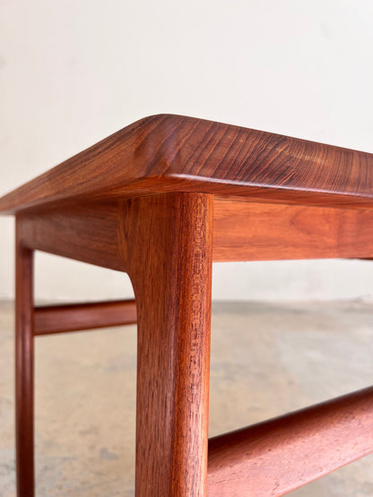 Vintage Beistelltisch Teak von Niels Bach