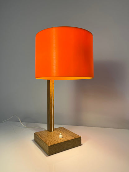 Vintage Schreibtischlampe in Orange und Eiche von Luxus Vittsjö
