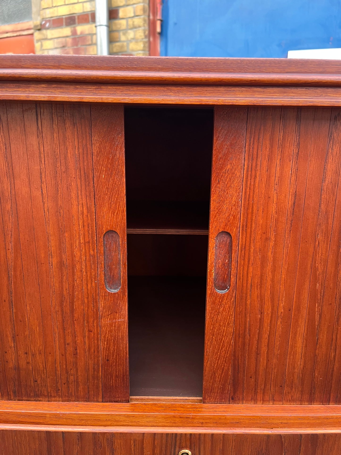 Vintage Highboard Teak mit Jalousietüren aus Dänemark