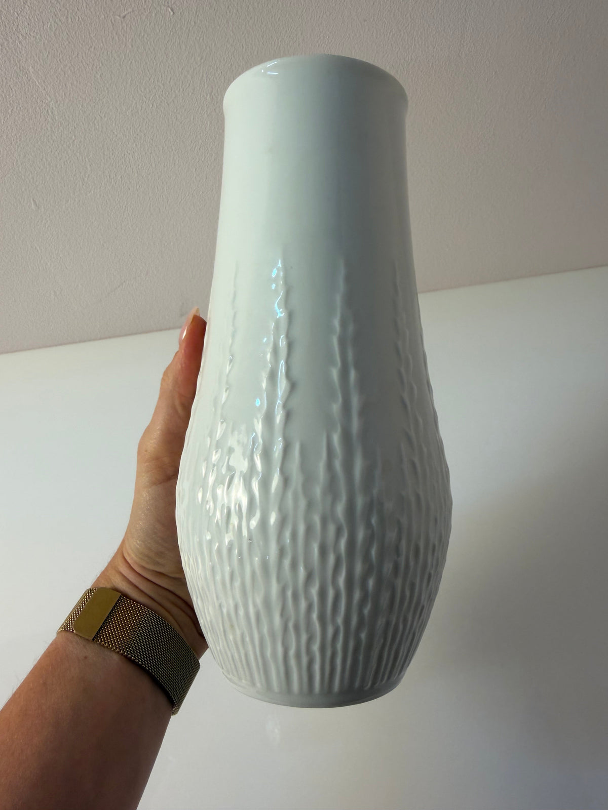 Porzellanvase Relief von Hans Achtziger für Hutschenreuther