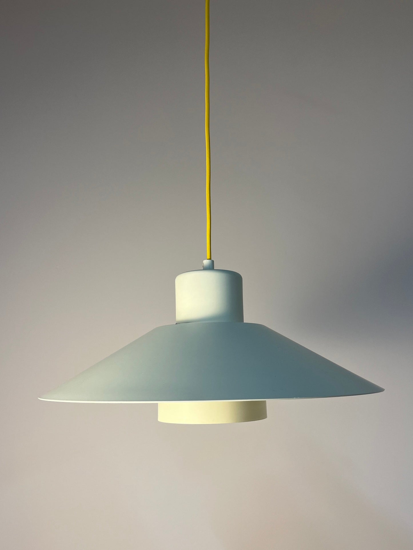 Vintage Lamellenlampe weiß von Lyskær Belysning