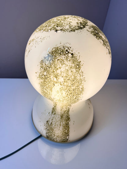 Vintage Tischlampe grün-weiß Glas von Doria