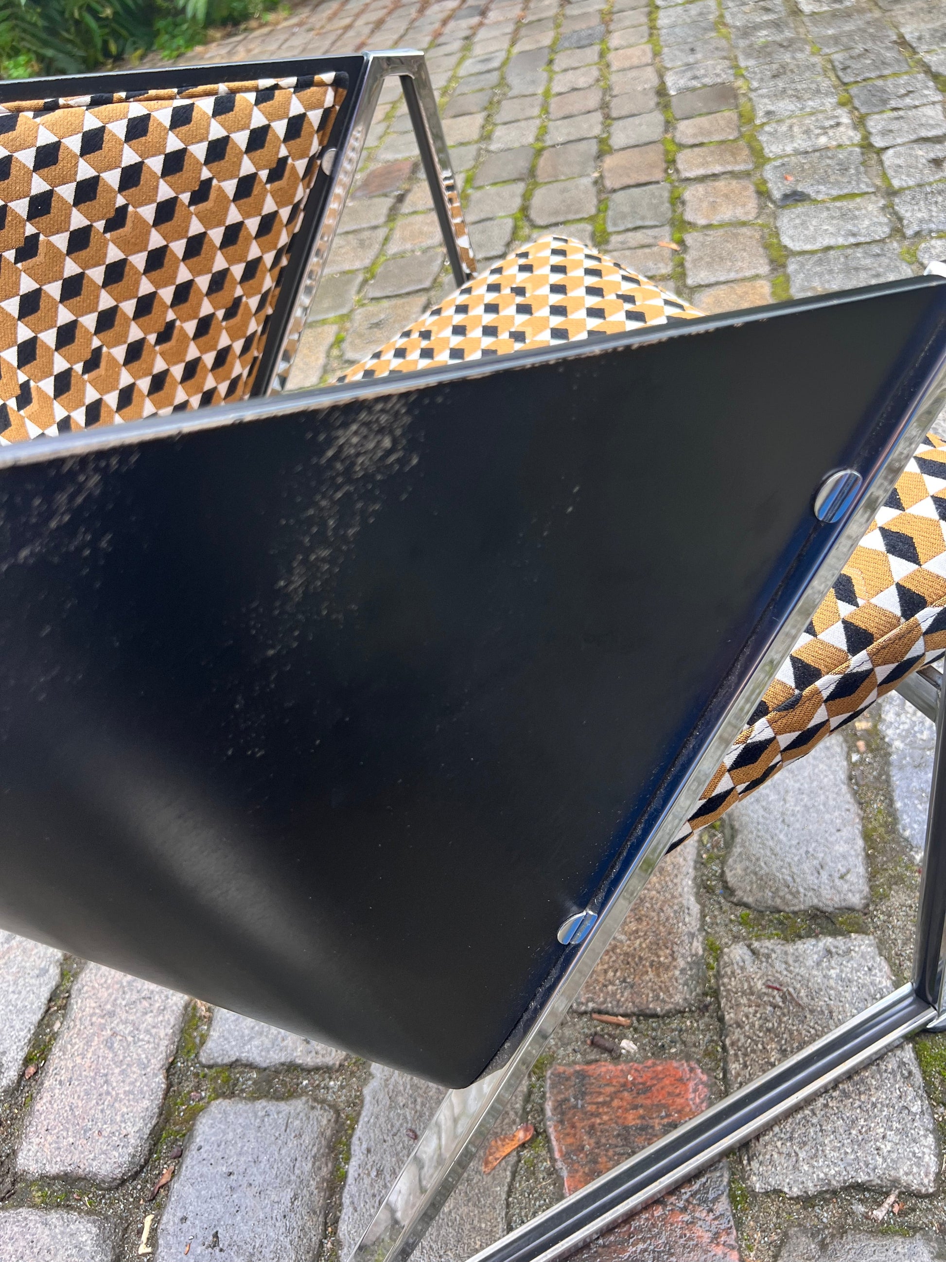 Sessel Mondi braun schwarz Chrom von Jouko Järvisalo für Inno Interior Oy