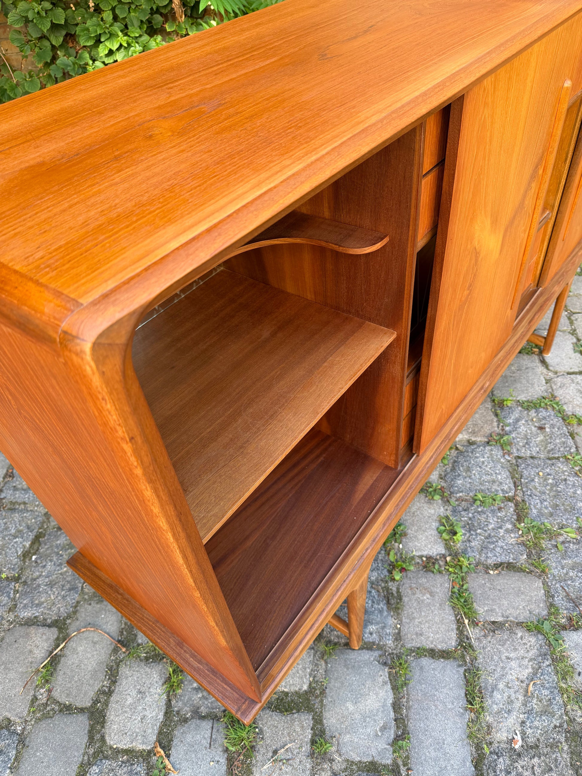 Vintage Highboard Teak mit Vitrine und Minibar aus Dänemark