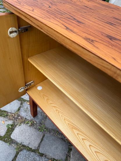 Vintage Sideboard mit Schloss aus Dänemark, Mid-Century