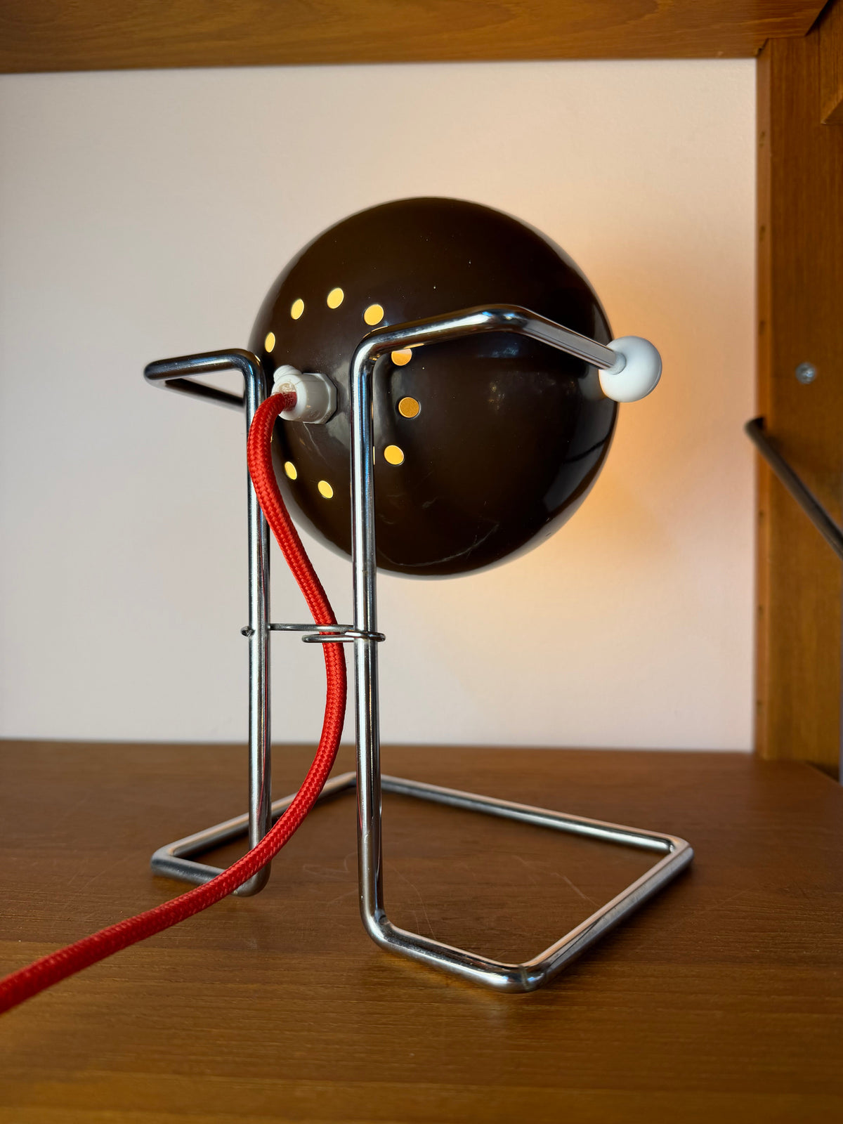 Vintage Kugel-Tischlampe aus Dänemark, Metall in Braun und Silber