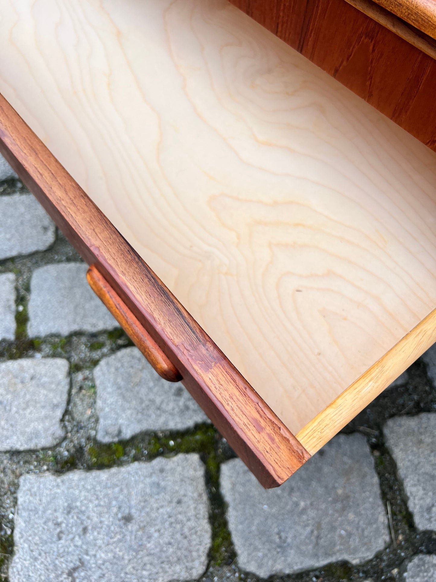 Vintage Kommode Teak mit Schloss aus Dänemark