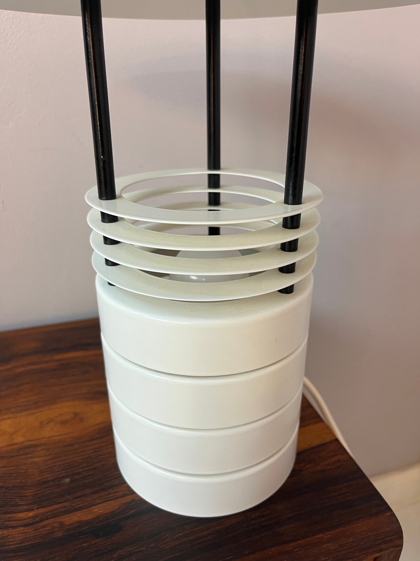 Lampe de table vintage en métal blanc par Jørgen Buchwald pour Laterna Danica