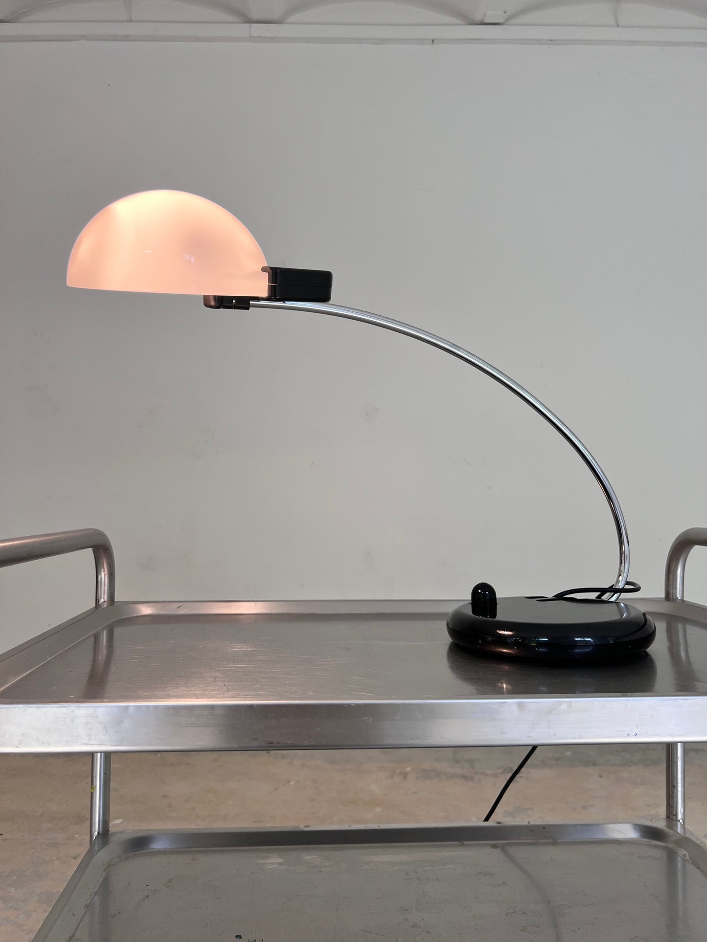 Vintage Tischlampe Dogale Modell 512 von Bruno Gecchelin für Oluce