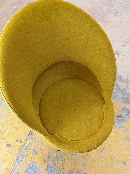 Vintage Sessel Cone Chair von Verner Panton drehbar gelb neu bezogen