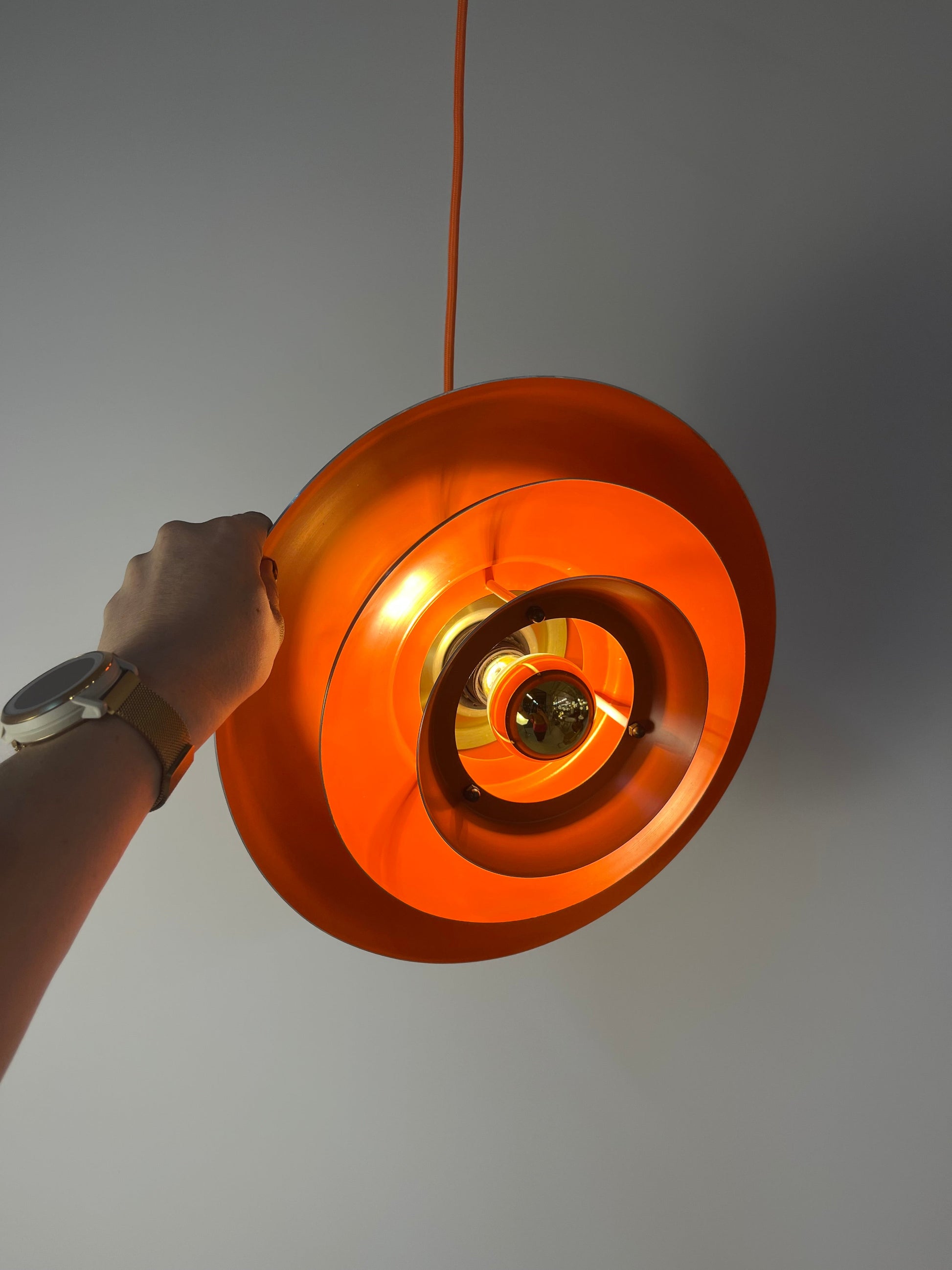 Vintage Lamellenlampe aus Dänemark gold orange