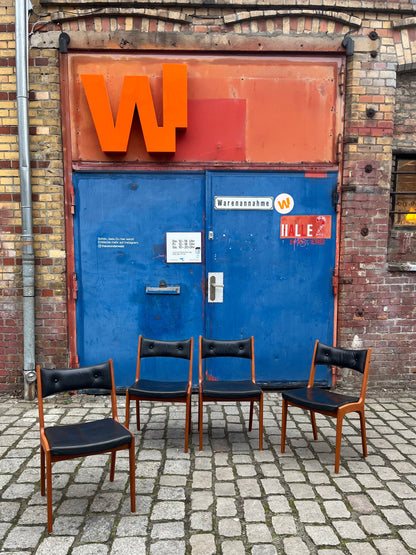 Vintage Esszimmerstuhl Set von 4 von K.S. Stolefabrik aus Teak und schwarzem Leder