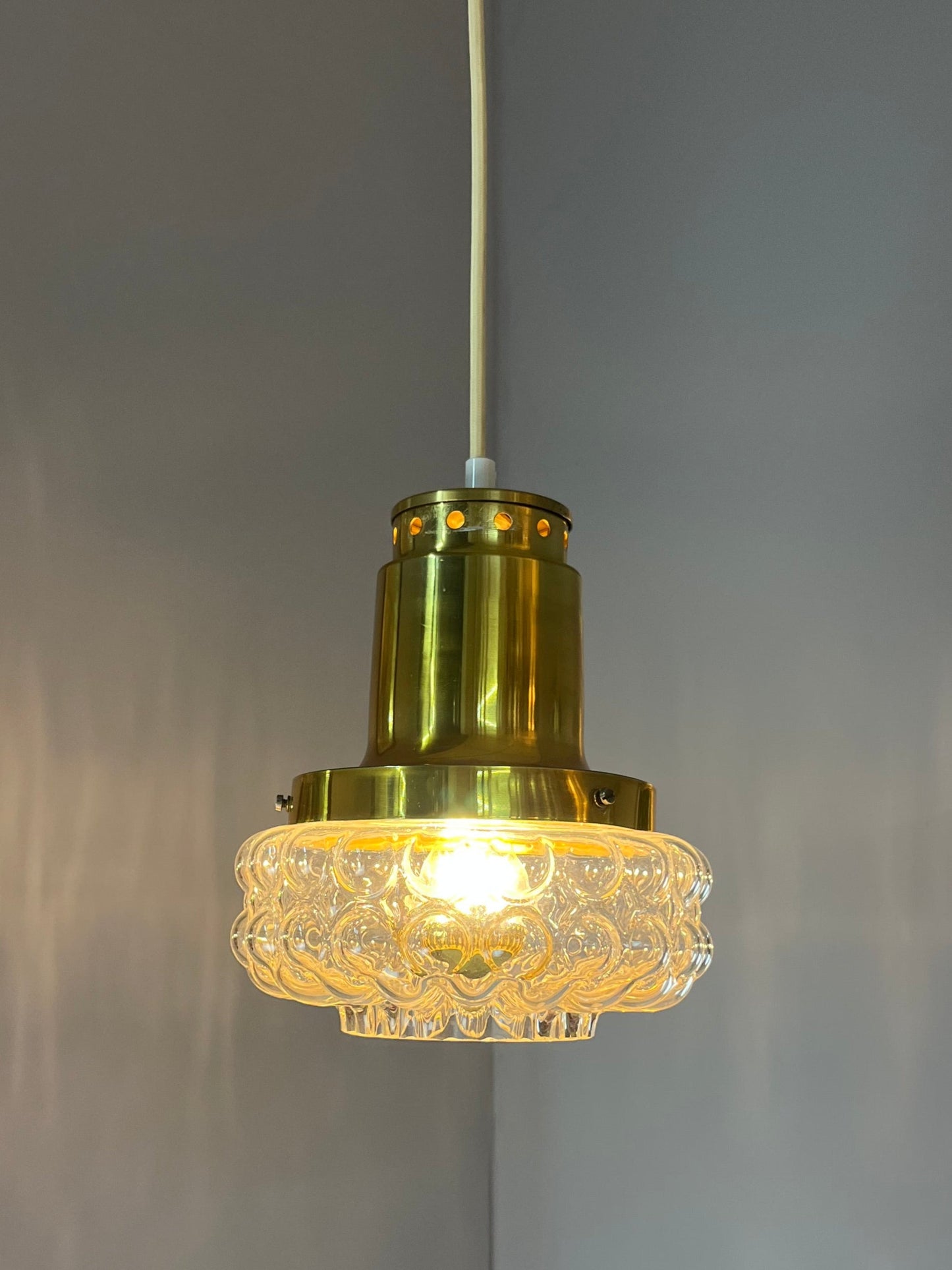 Suspension vintage en verre bullé par Helena Tynell pour Glashütte Limburg