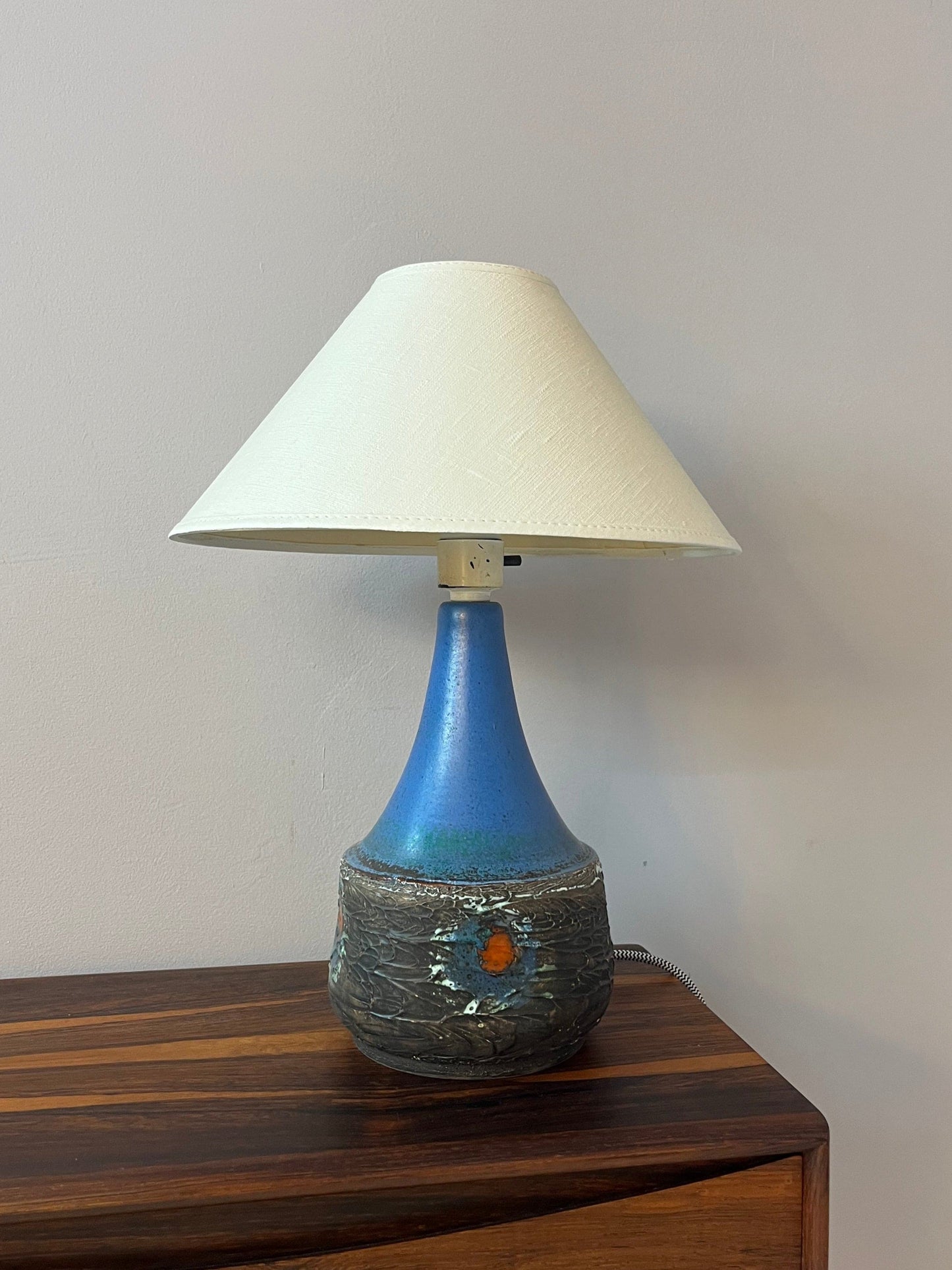 Tischlampe blau braun Keramik mit Stoffschirm