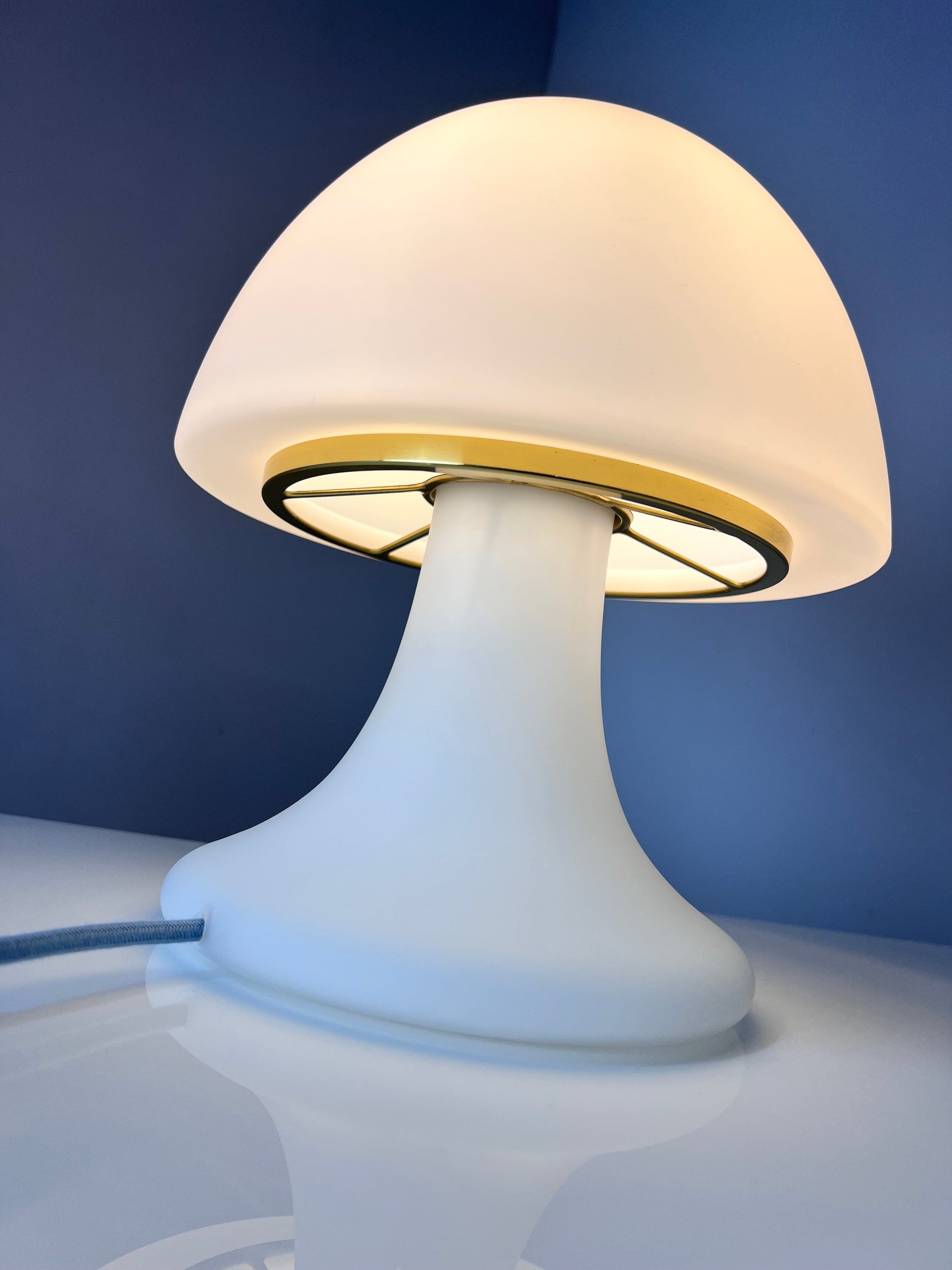 Vintage Tischlampe Mushroom von Glashütte Limburg weiß
