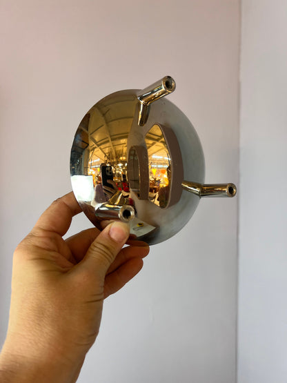 Ashtray made of fabric and nail