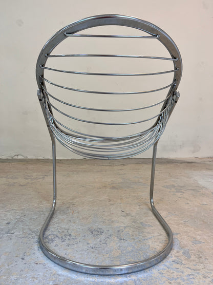 Vintage Freischwinger "Egg Chair" von Gastone Rinaldi mit Fell