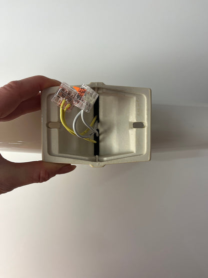 Vintage Wandlampe Modell 6060 von Sigvard Bernadotte für Ifö creme