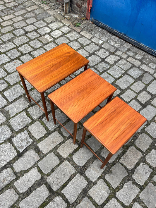 Vintage Satztisch von Opal Kleinmöbel aus Teak
