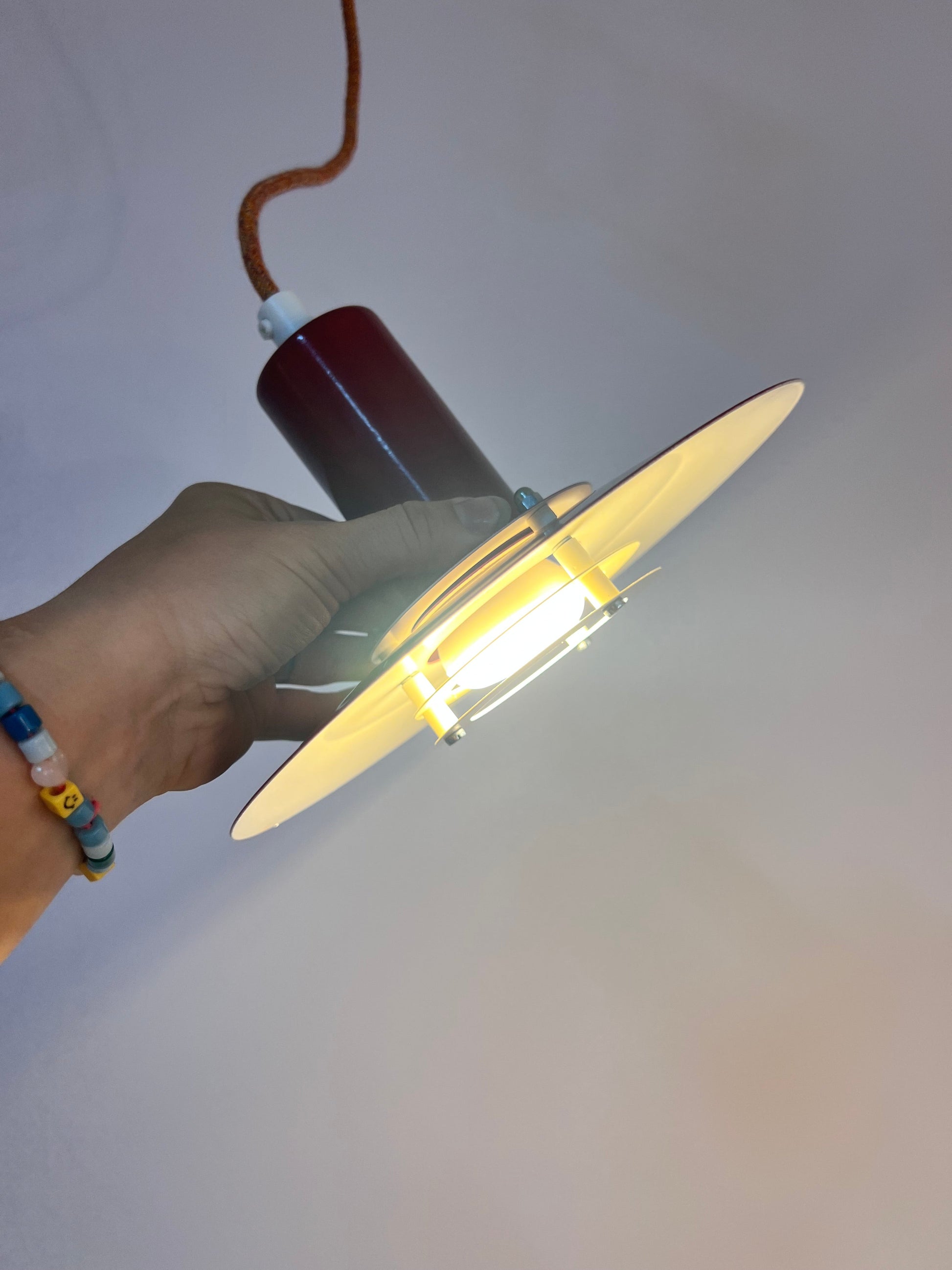 Vintage Lamellenlampe "4020" von Lyfa, dunkelrot