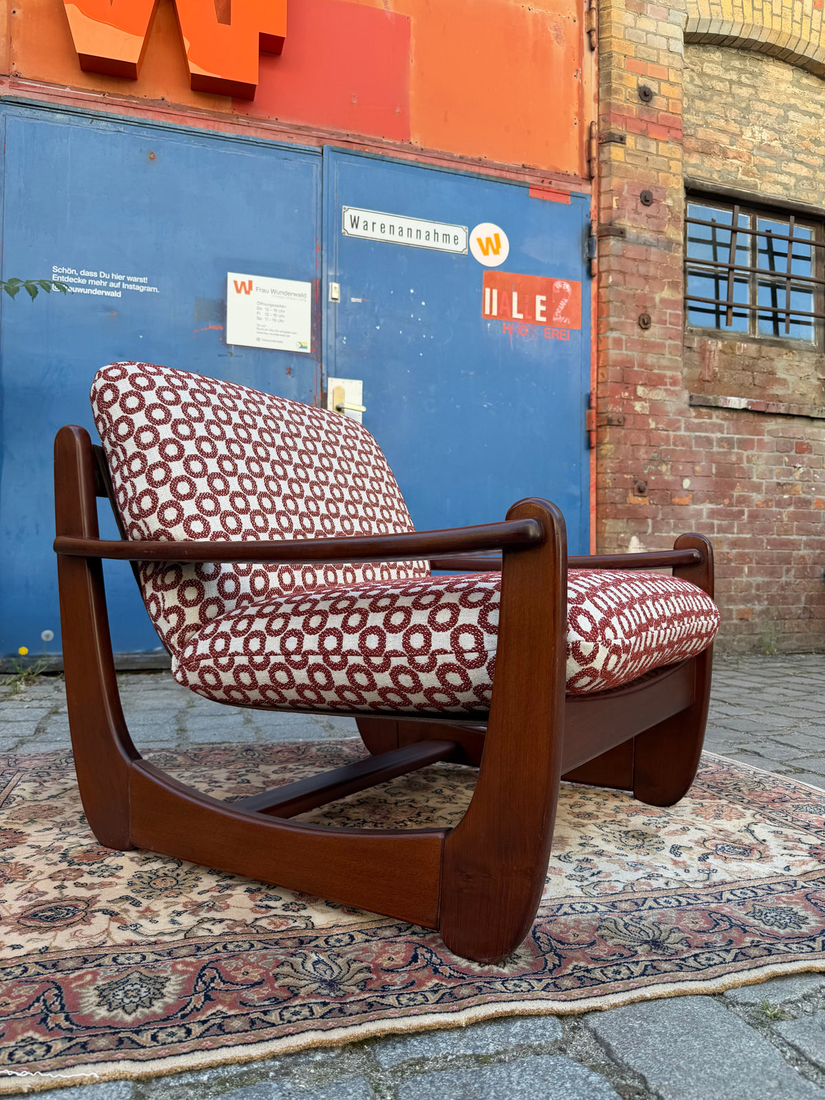 Vintage Sessel Mahagoni Brutalismus mit Kreismuster