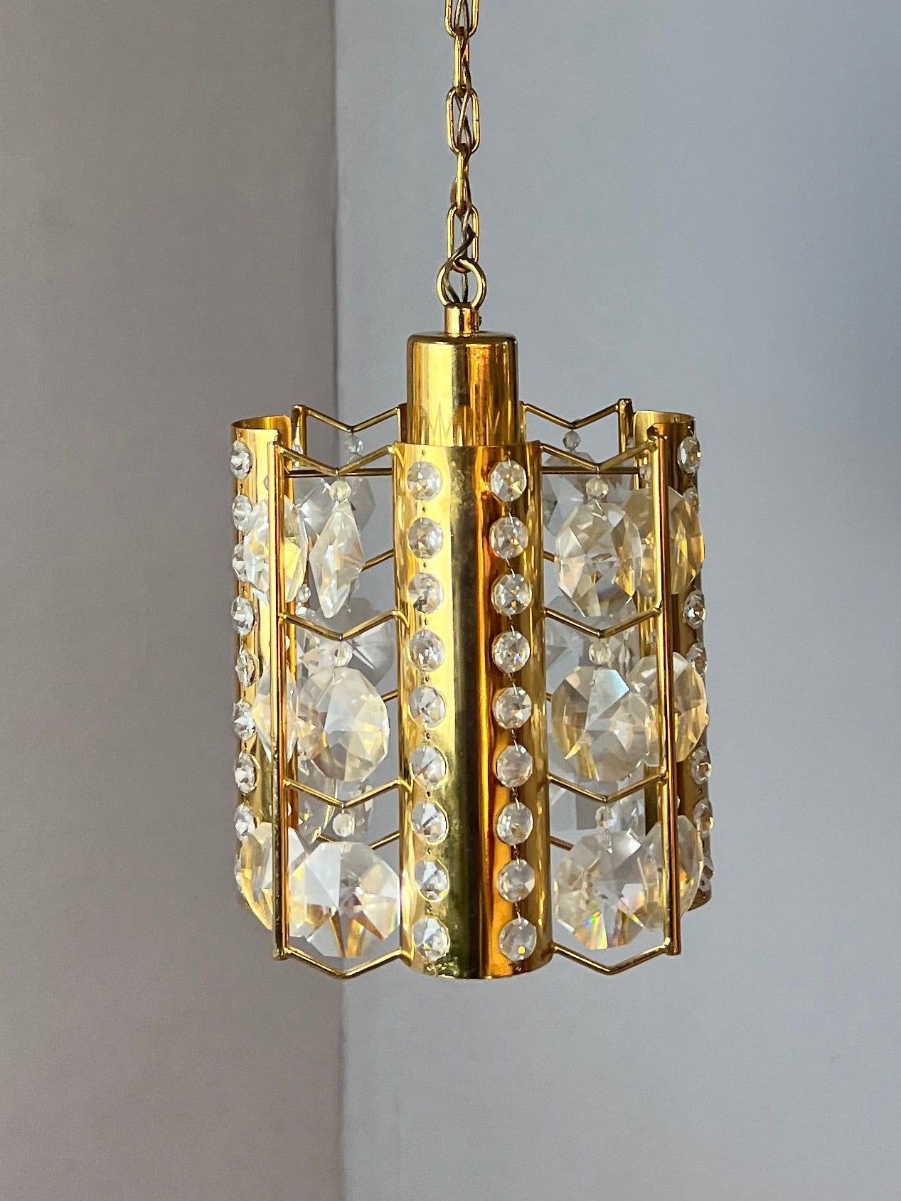 Vintage Hängelampe Messing Kristalle von Palwa