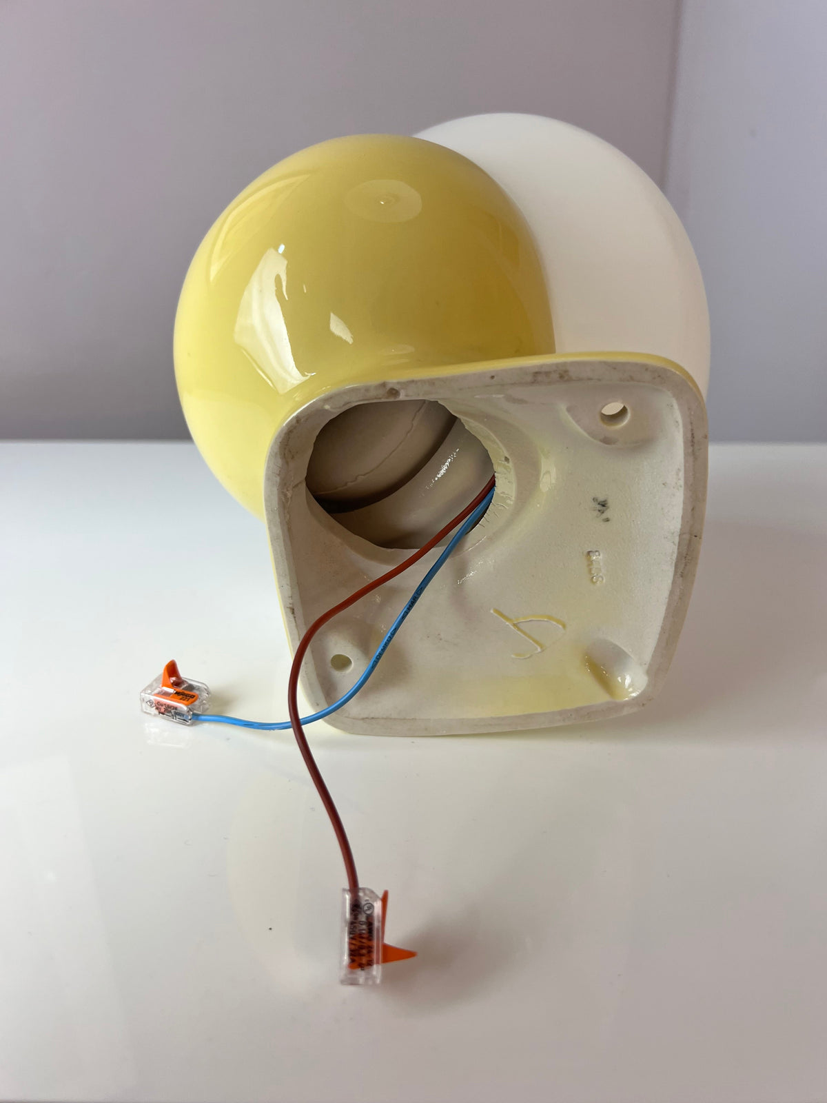 Vintage Wandlampe Modell 6030 gelb von Sigvard Bernadotte für Ifö