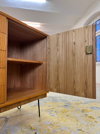 Vintage Kommode Typ 605 von Herbert Eilenberg für Hellerau mit Schubladen auf Hairpinlegs