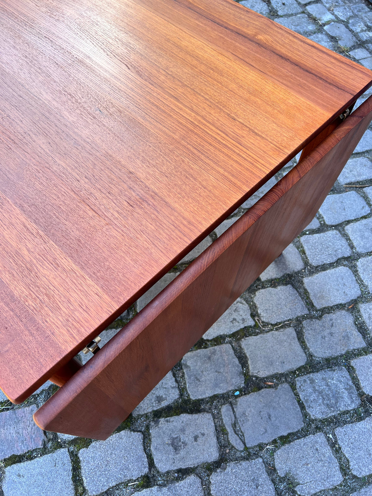 Esstisch Teak Vollholz mit eingehängter Platte