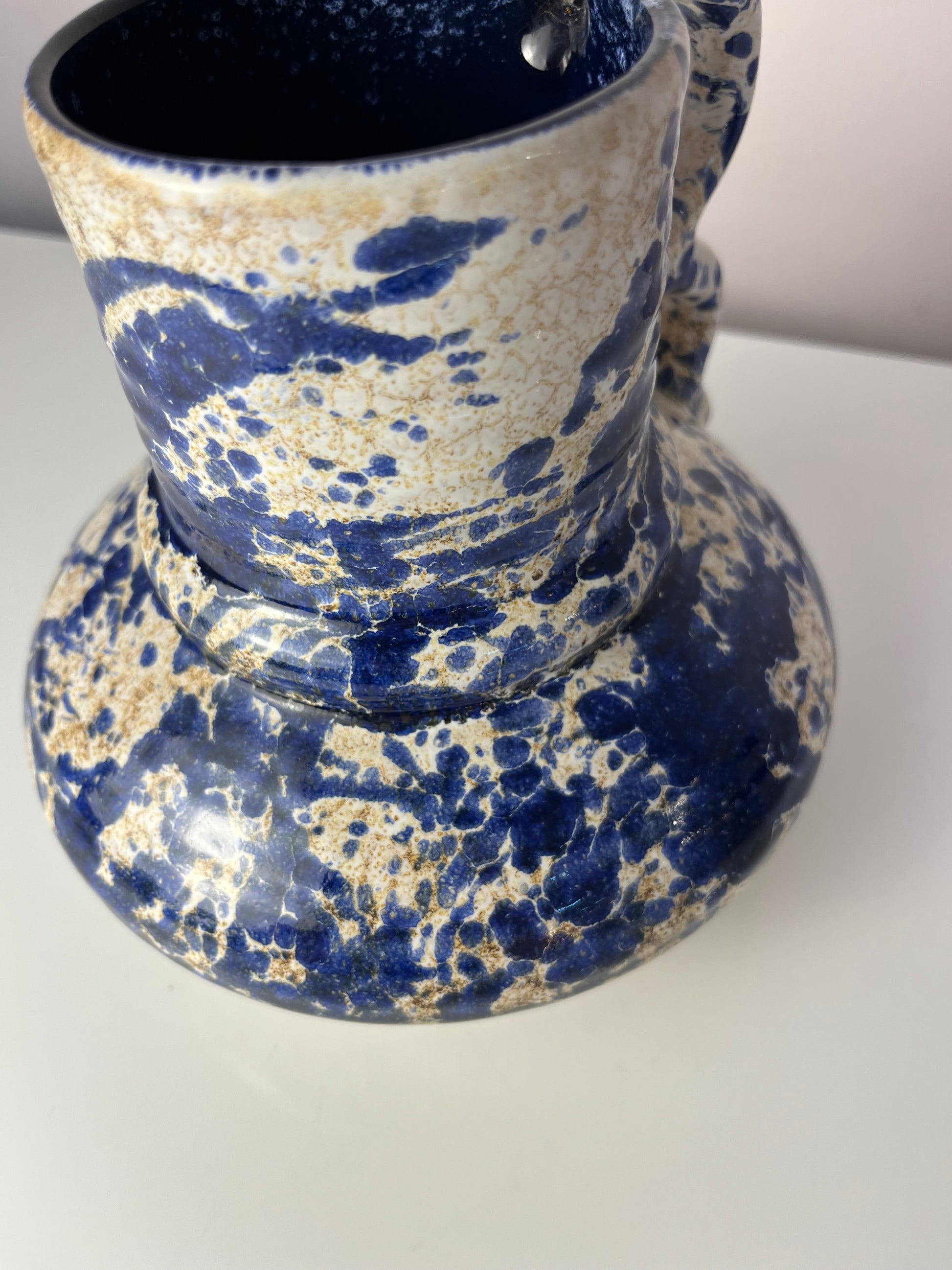 Vintage Karaffe blau gesprenkelt von Marei Keramik