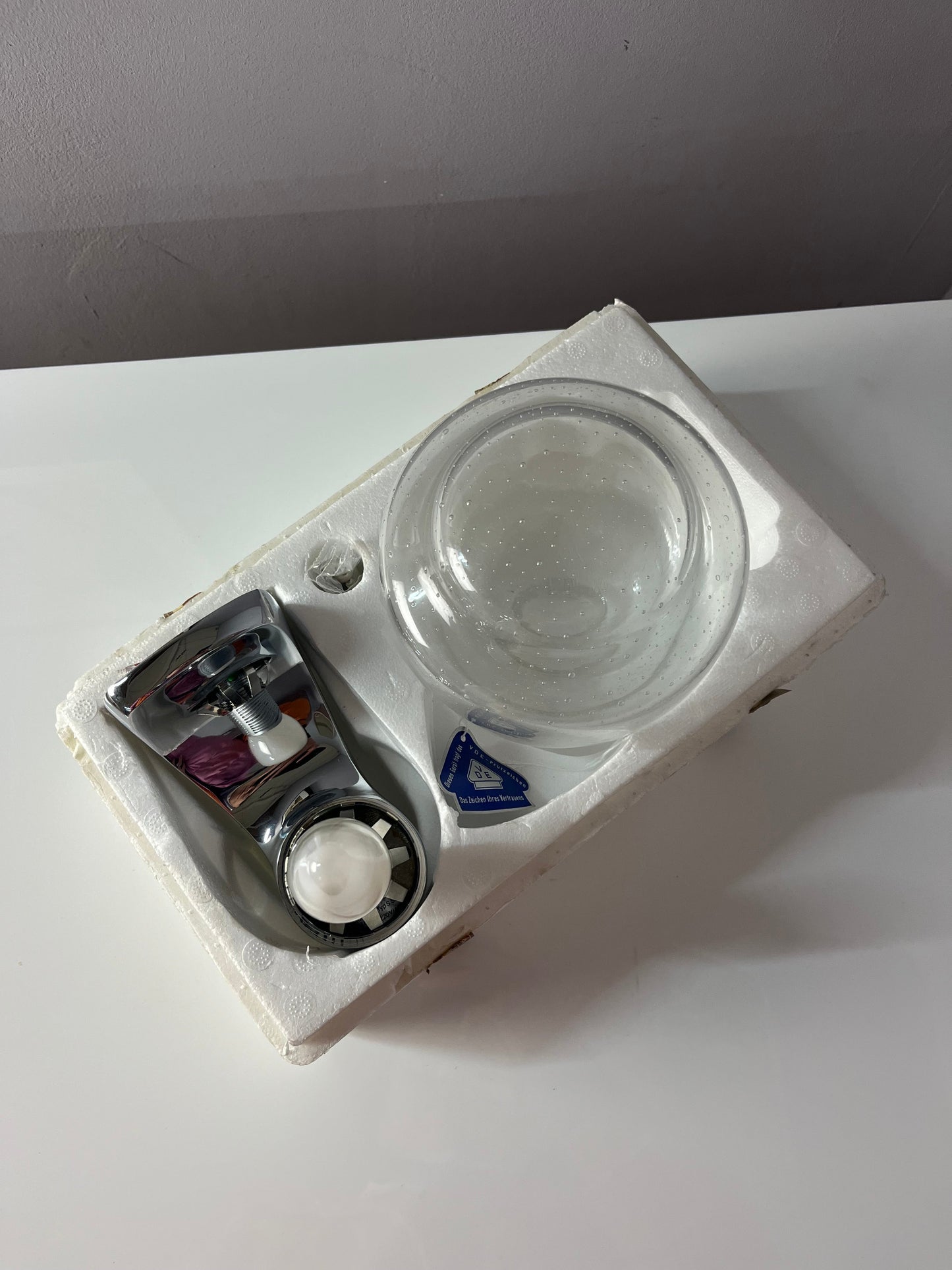 Vintage Wandlampe Einschlussglas von Novus in Originalverpackung