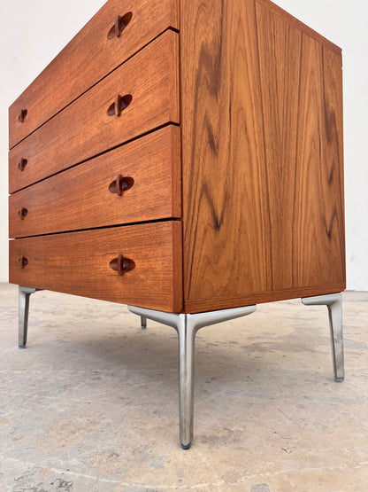 Vintage Kommode aus Teak mit neuen Chromfüßen von H. W. Klein für Bramin