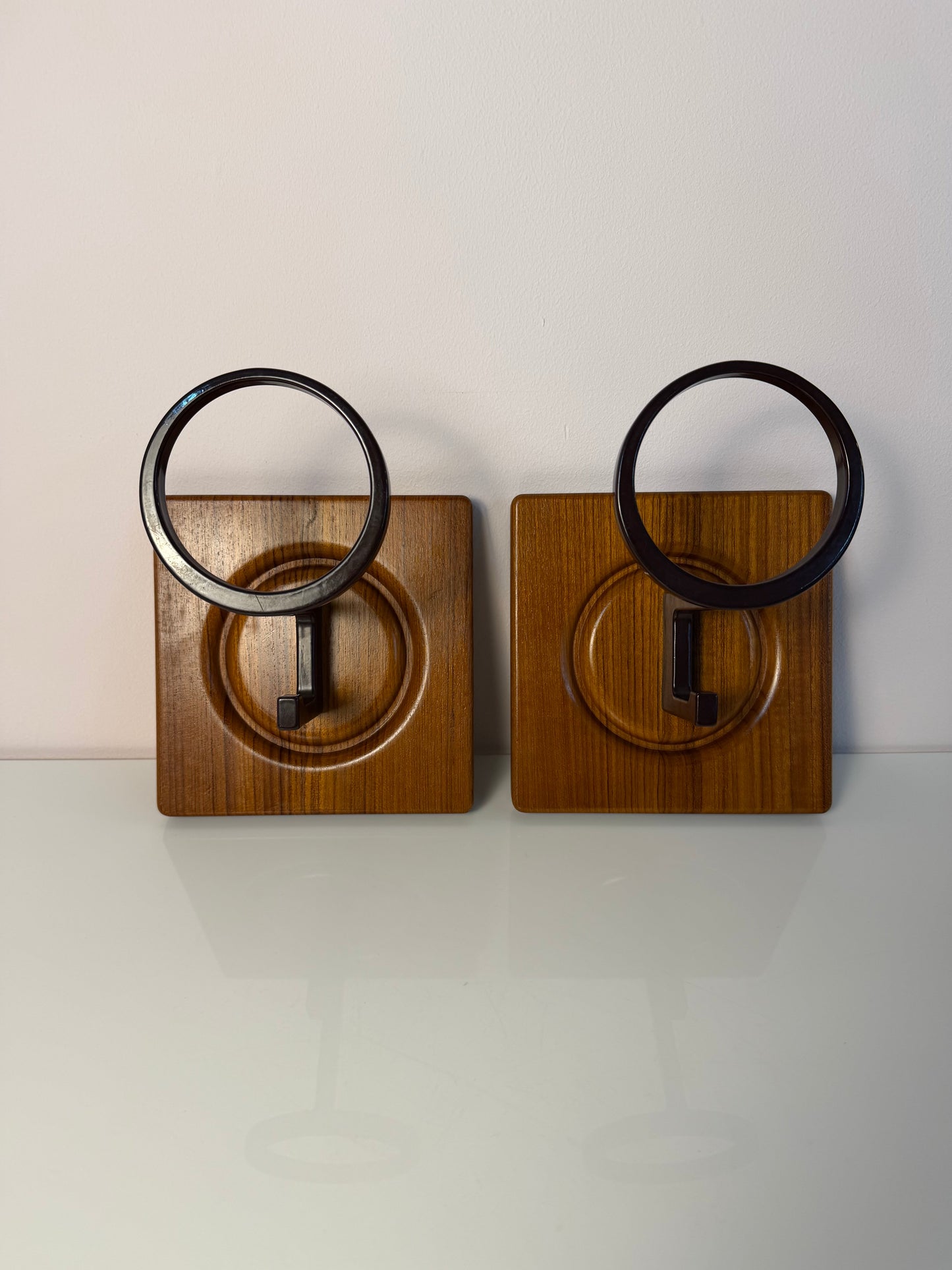 Set von 2 Vintage Wandhaken aus Teak von Sudbrock