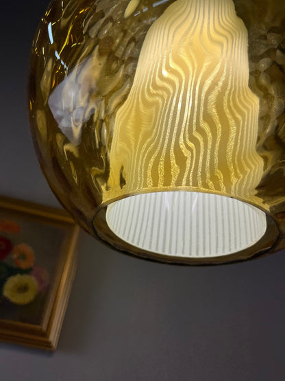 Kugellampe gelb Glas mit Kette aus Dänemark