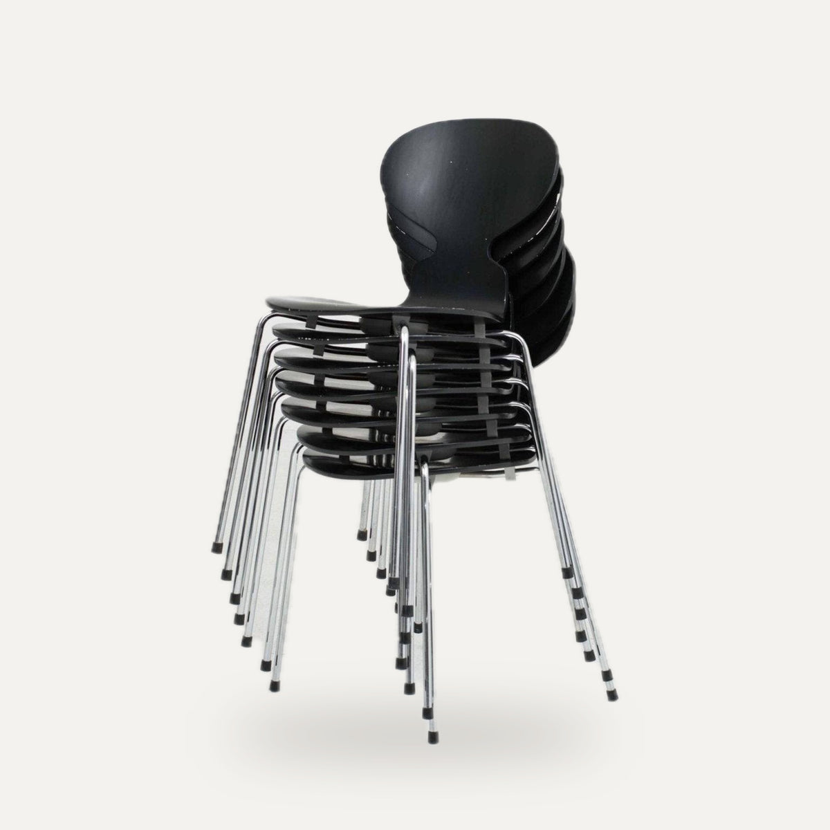 Ameise Stuhl von Arne Jacobsen für Fritz Hansen | studio