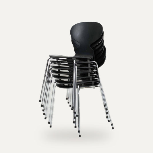 Ameise Stuhl von Arne Jacobsen für Fritz Hansen | studio