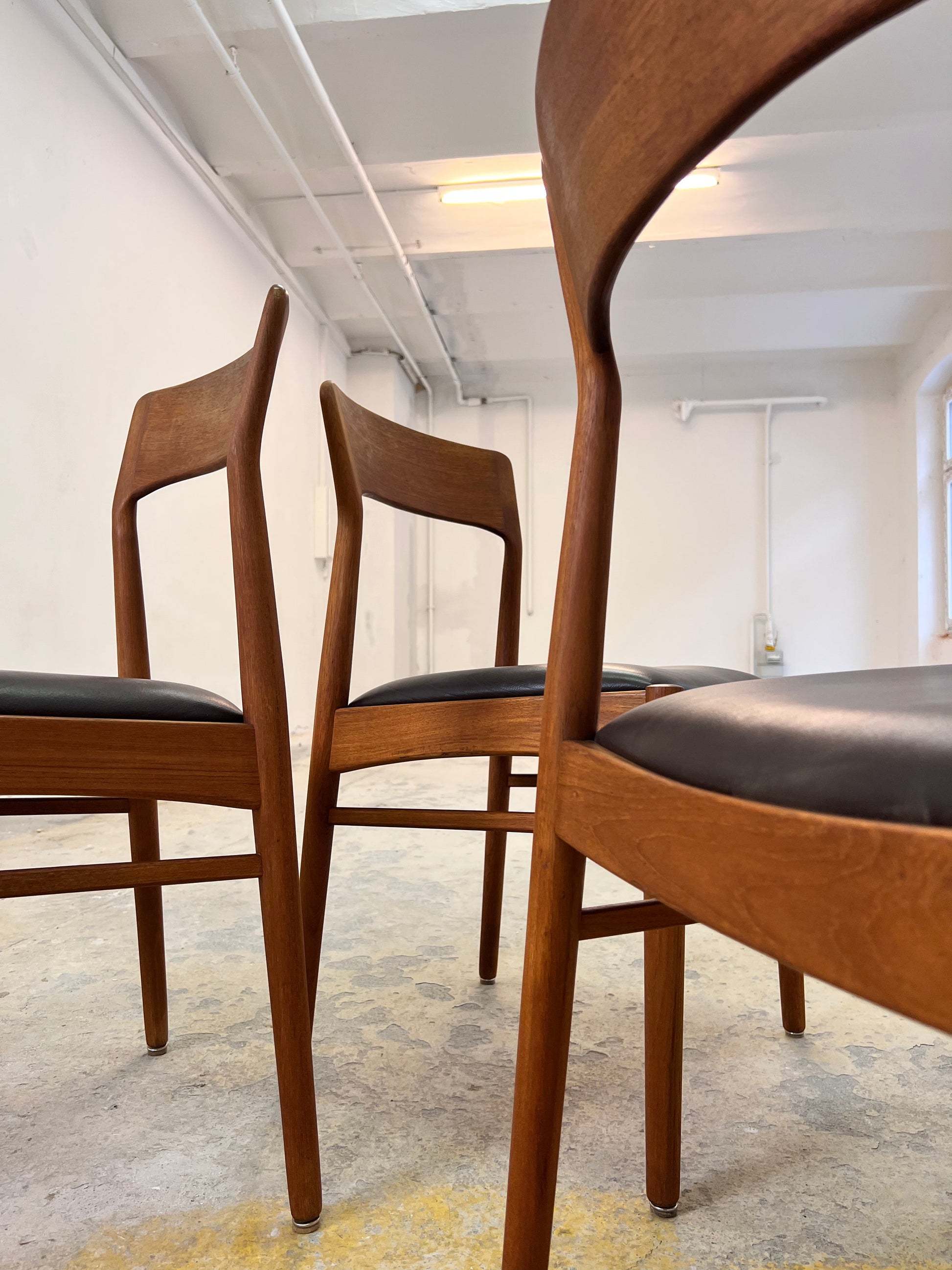 Vintage Polsterstuhl Set von 4 von Henning Kjærnulf für Korup Stolefabrik