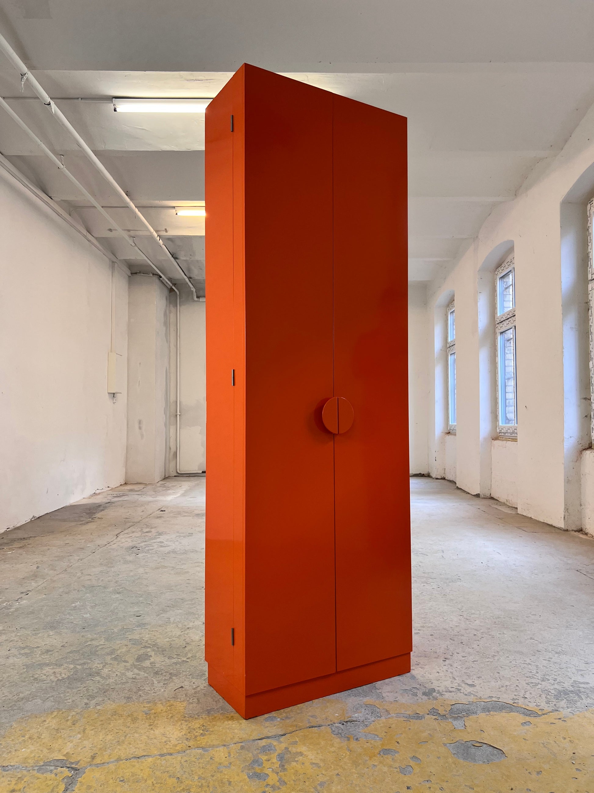 Vintage Schuhschrank orange von Schönbuch