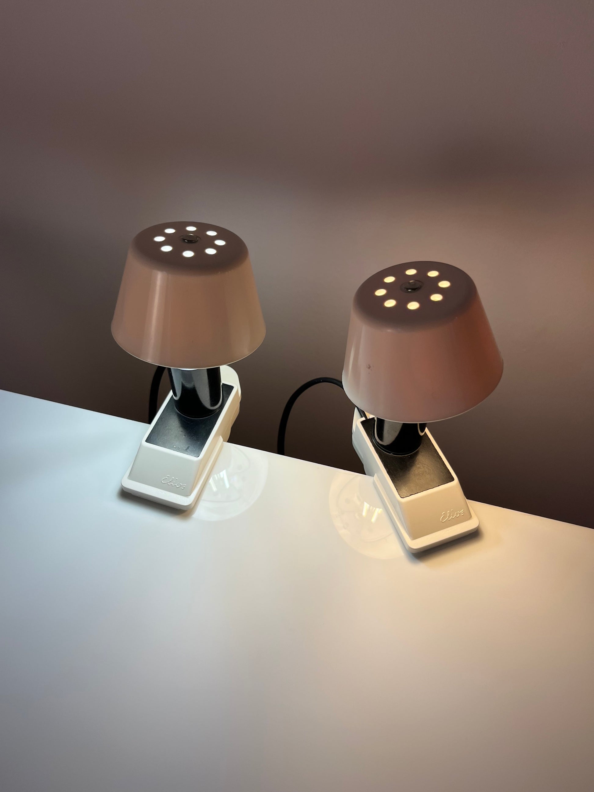 Vintage Klemmlampe weiß mit Metallschirm von Elios