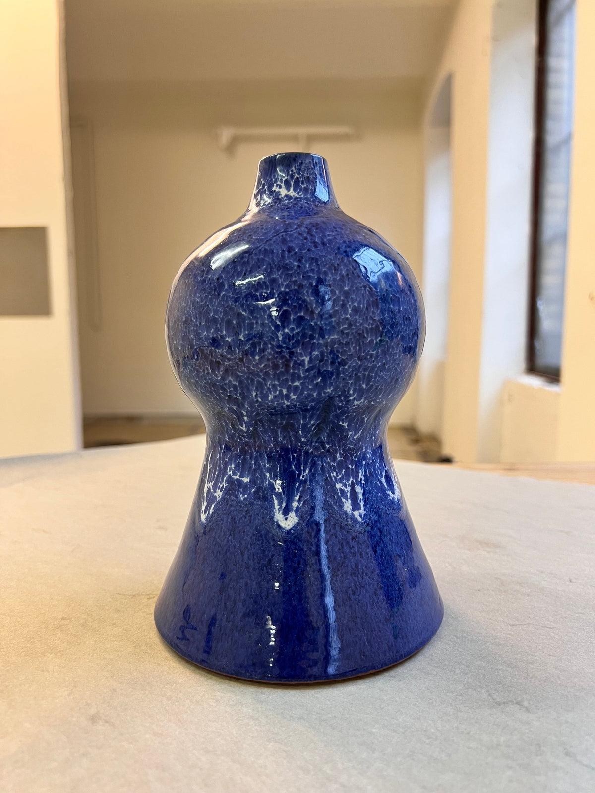 Vase vintage en céramique bleue de VEB Töpferhof Römhild GDR