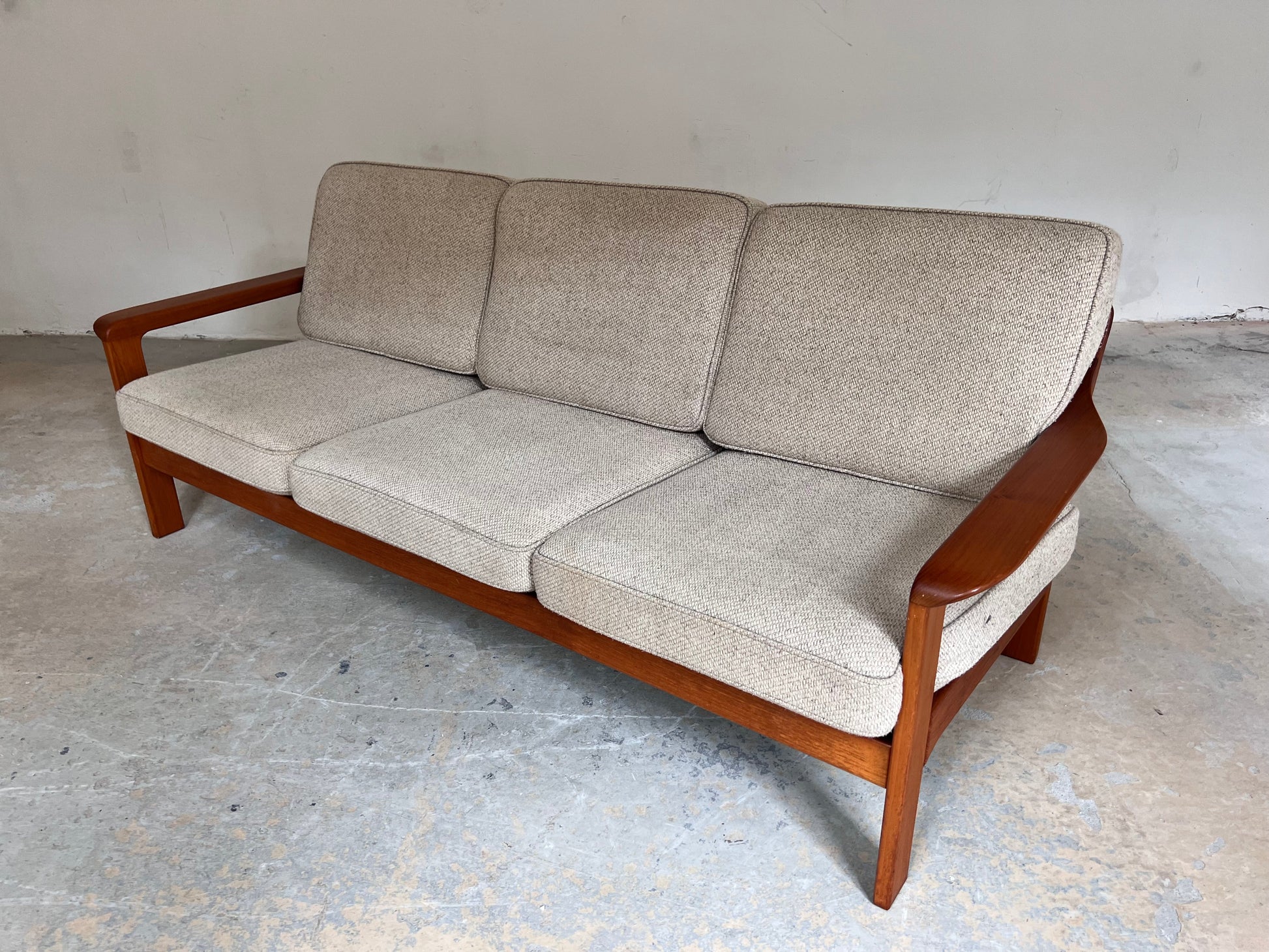 Vintage Sofa Teak und Wolle aus Dänemark