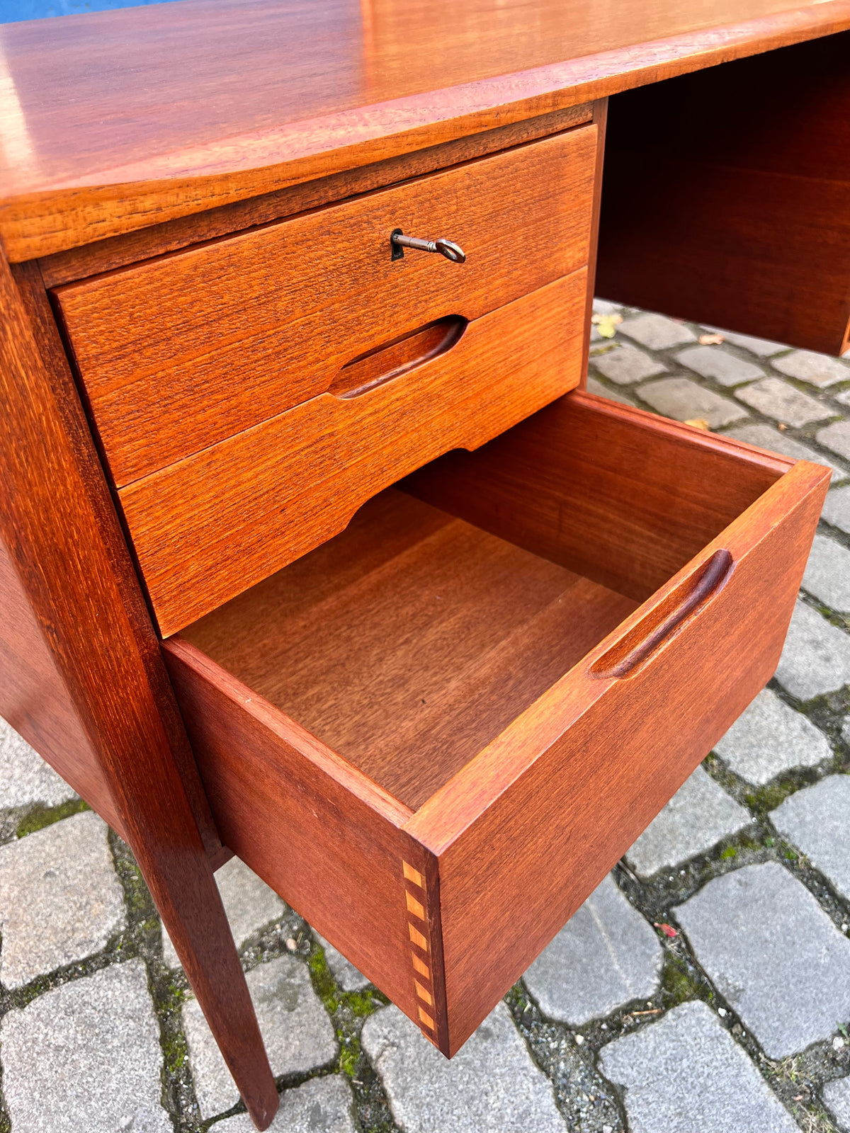 Freistehender Schreibtisch Teak von Wilhelm Renz