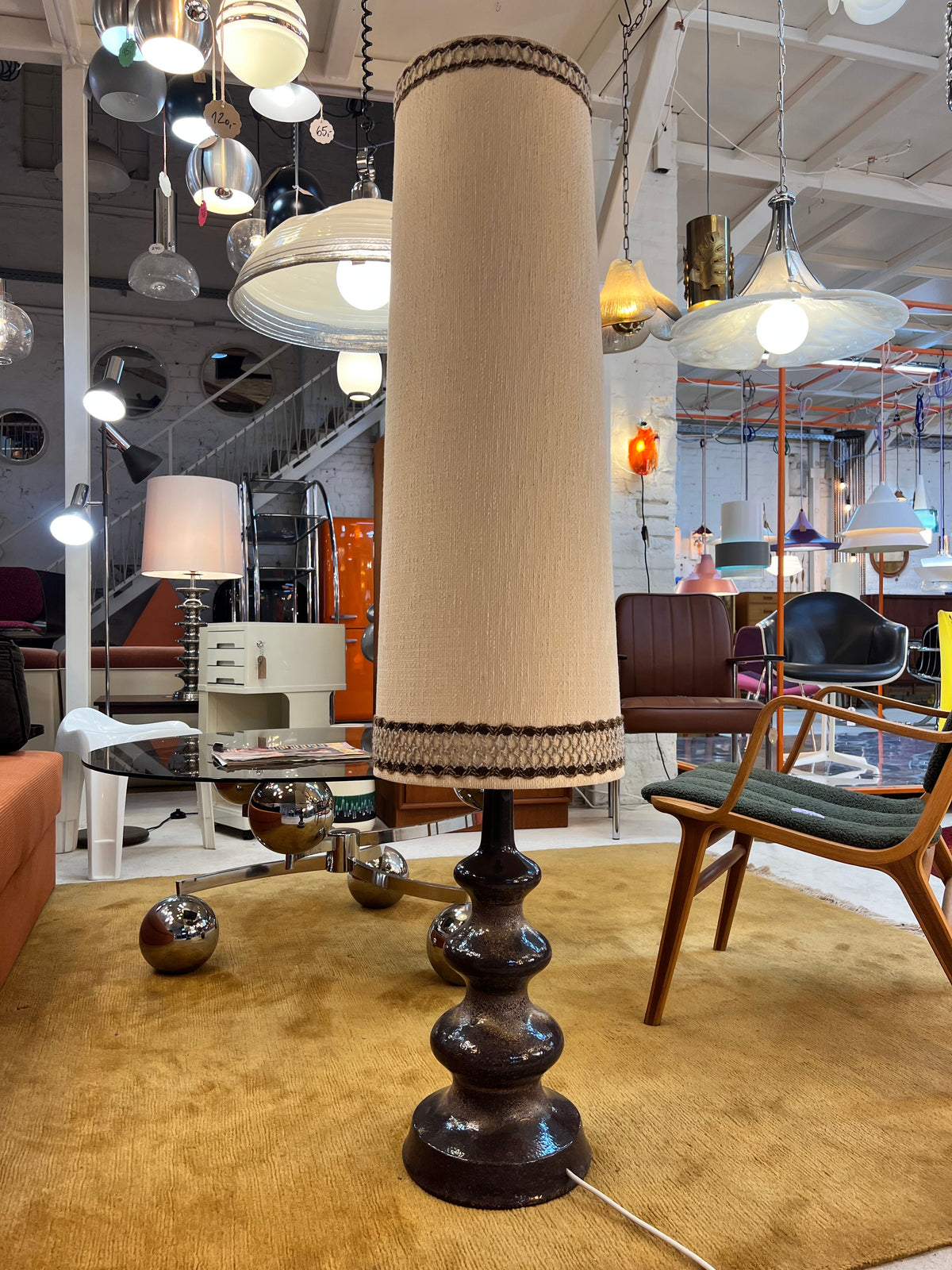 Vintage Stehlampe von EEA Leuchten, dunkelbraun beige Keramik