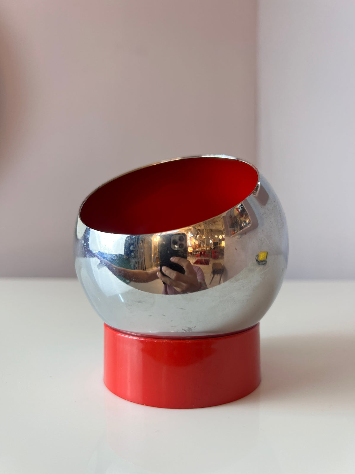 Vintage Kugelaschenbecher rot Chrom von Quist
