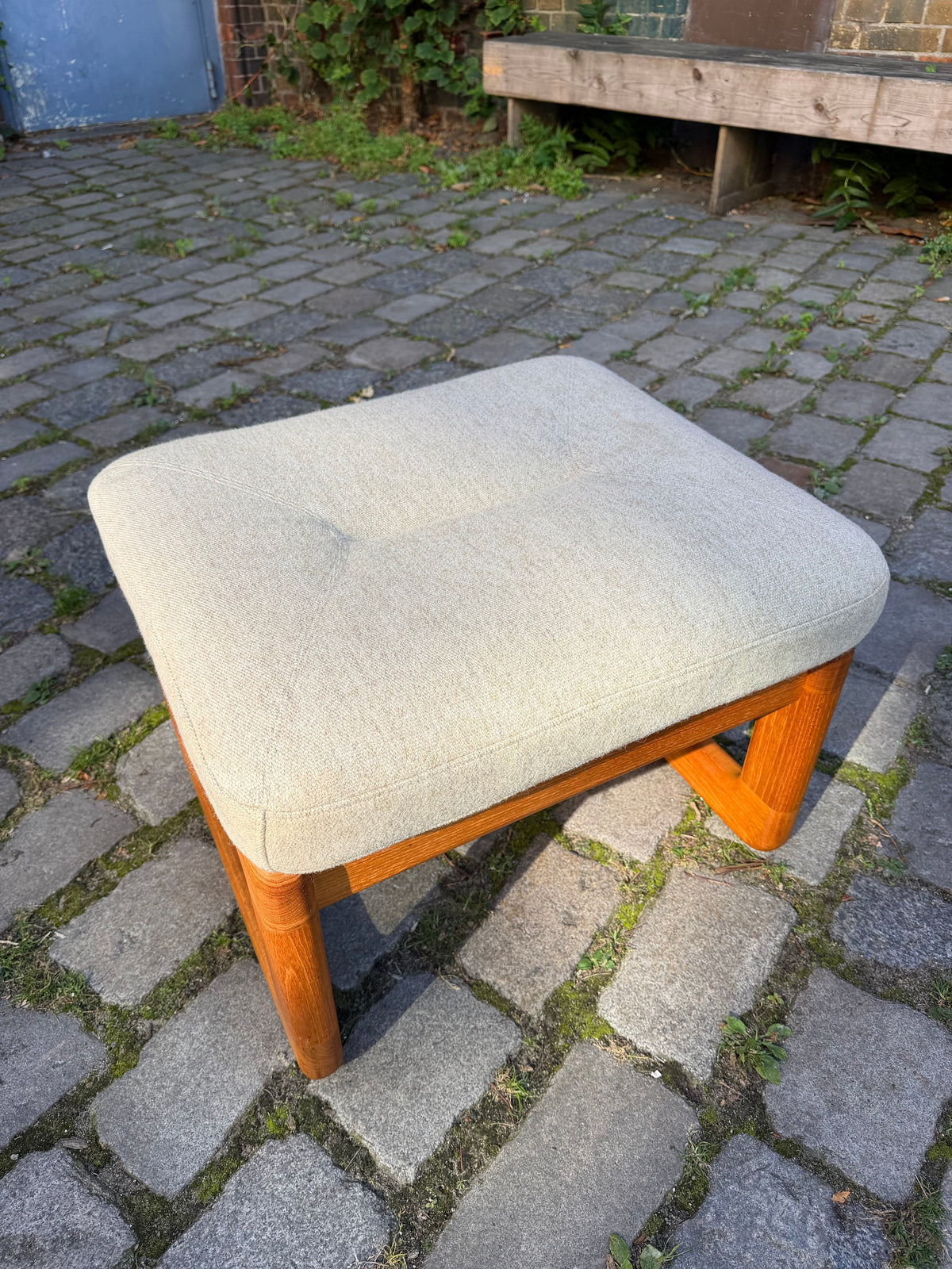 Hocker Teak und Wollstoff von Holstebro Møbelfabrik