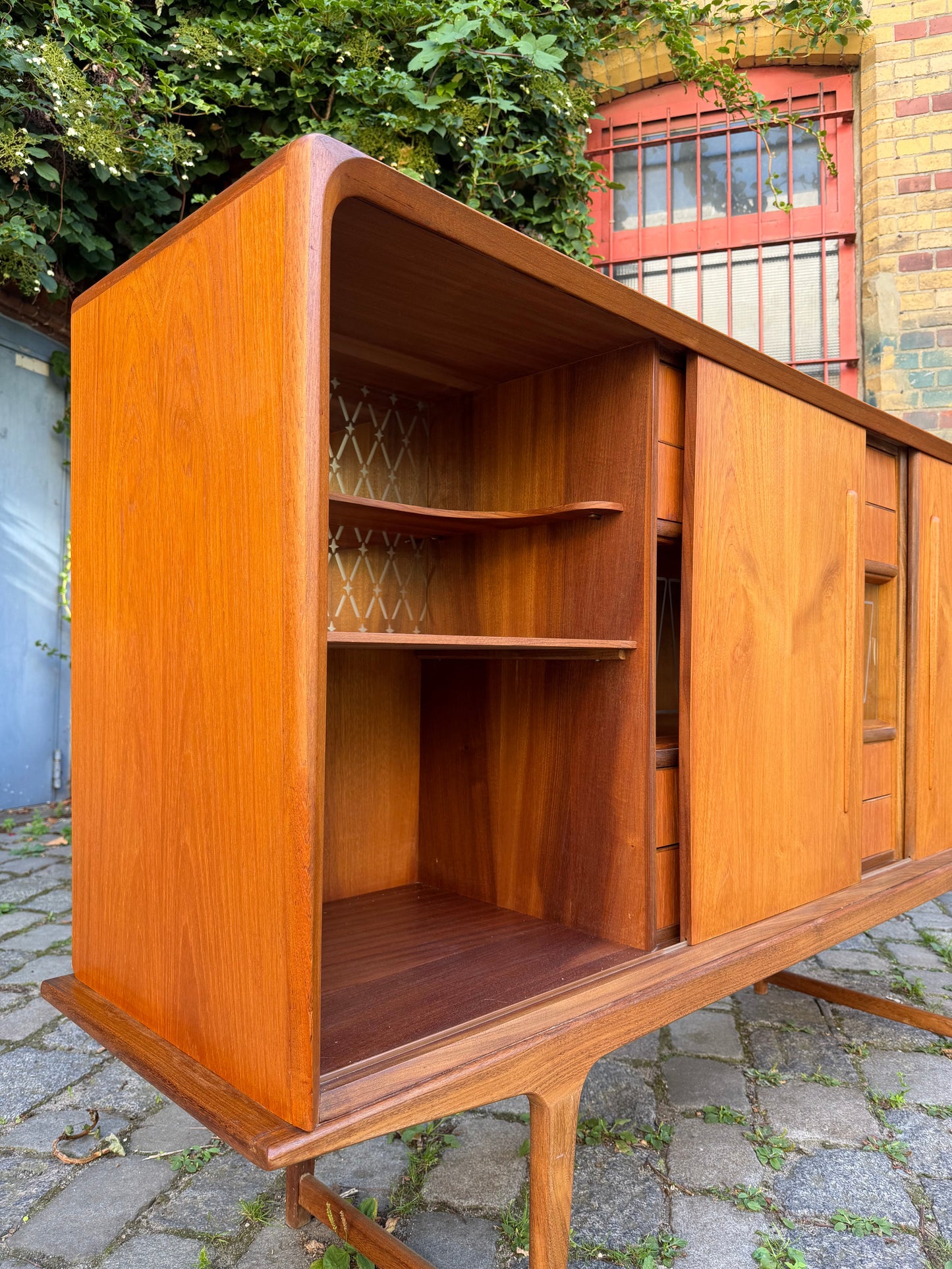 Vintage Highboard Teak mit Vitrine und Minibar aus Dänemark