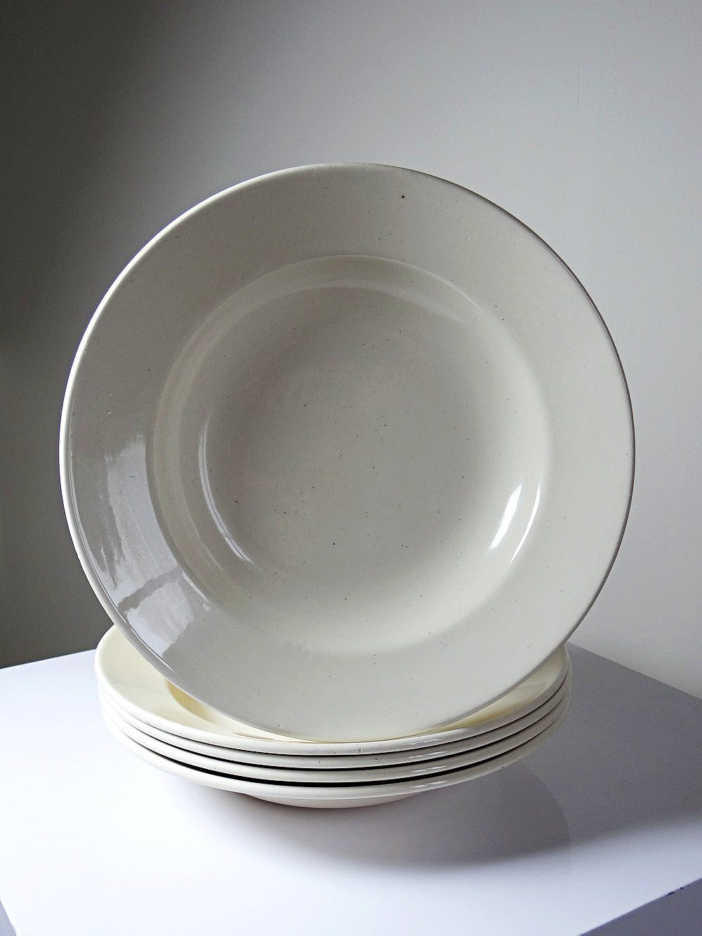 Vintage Suppenteller Set von 5 aus Eisenstein weiß creme Geschirr
