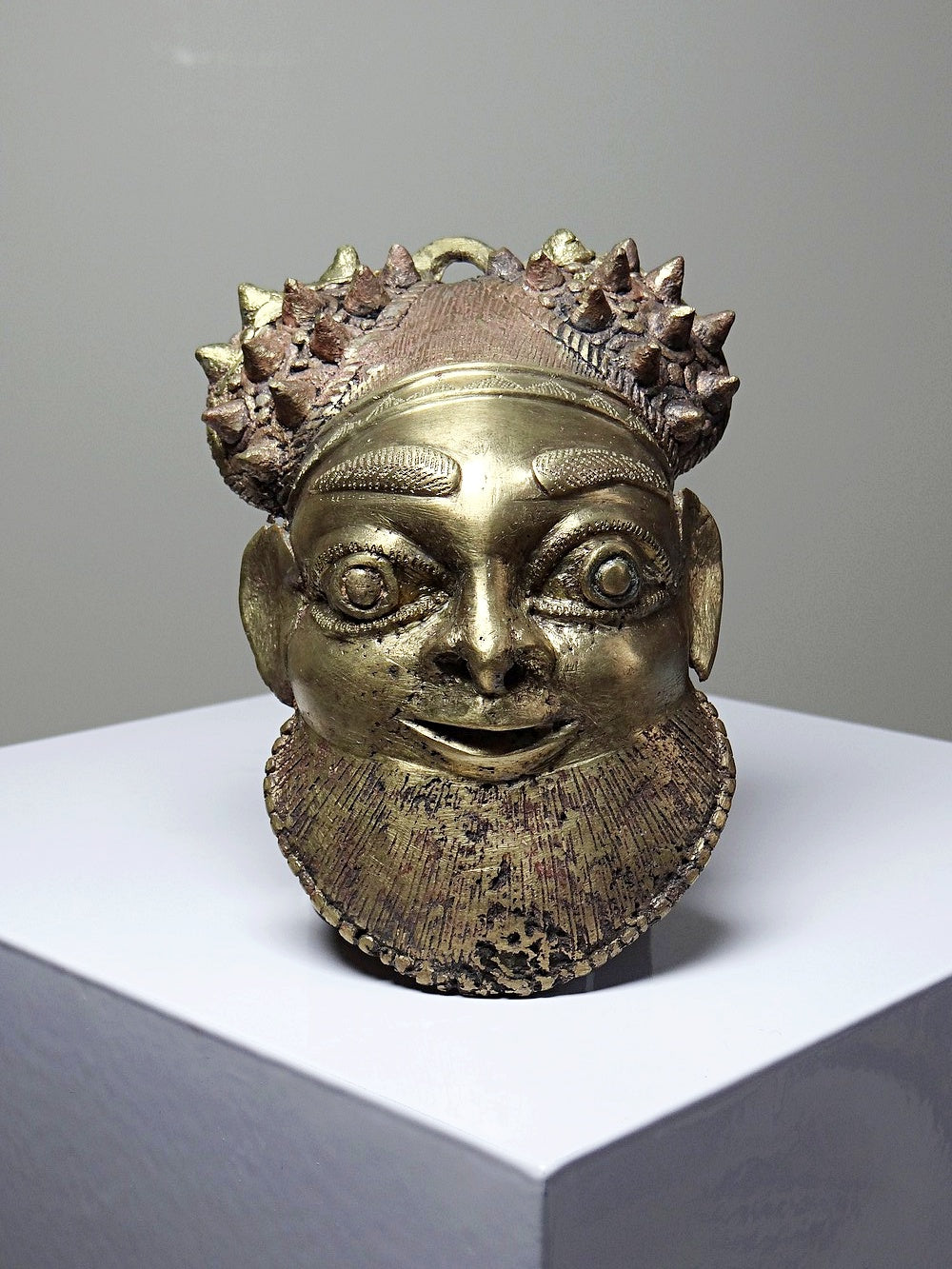 Vintage Maske Oba von Bamoun für GoldDekoration vergoldete Bronze
