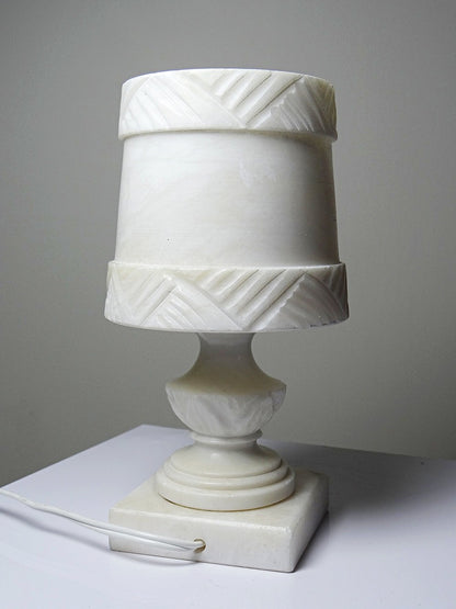 Vintage Nachtlichtlampe aus weißem Alabaster, ca. 1950-1970